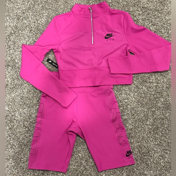 Nike Women's Hot Pink Workout Set - Picture 1 of 8